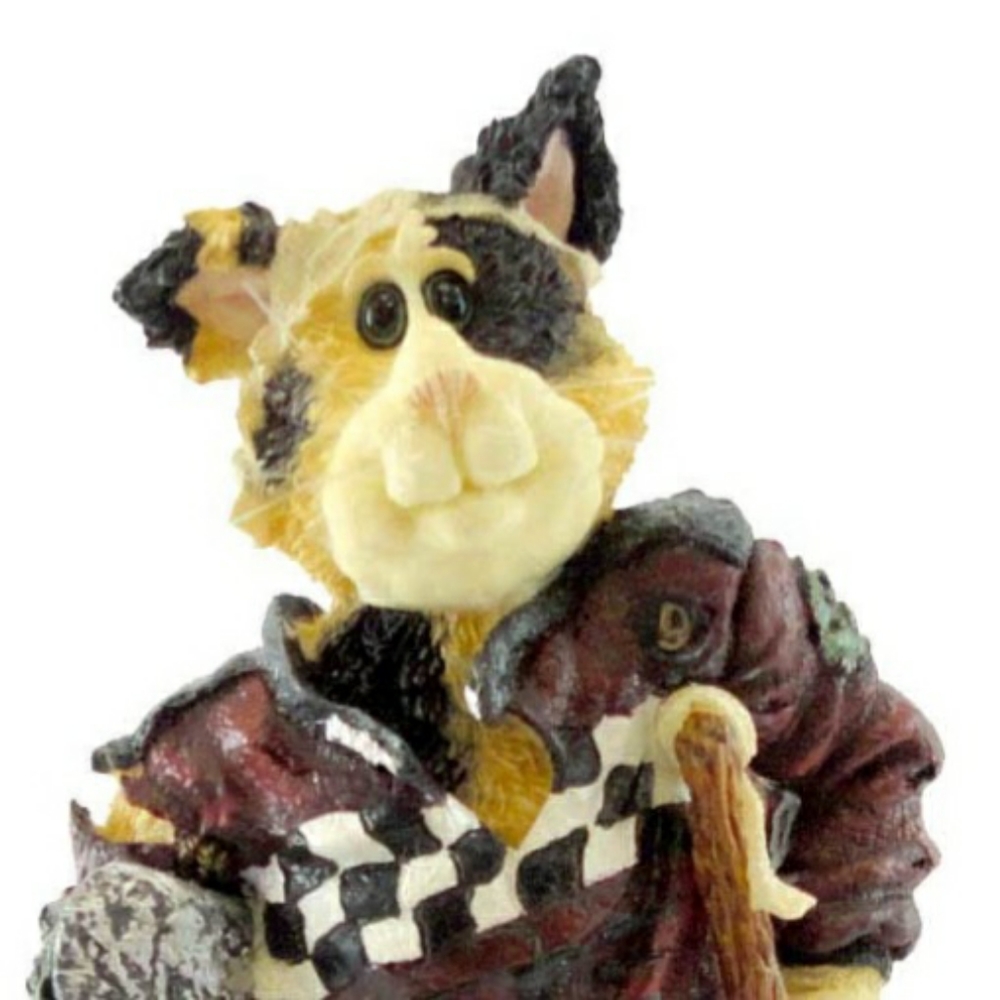 BNIB BOYDS BEARS - Mario Fenderbender, 1 down 8 to go.